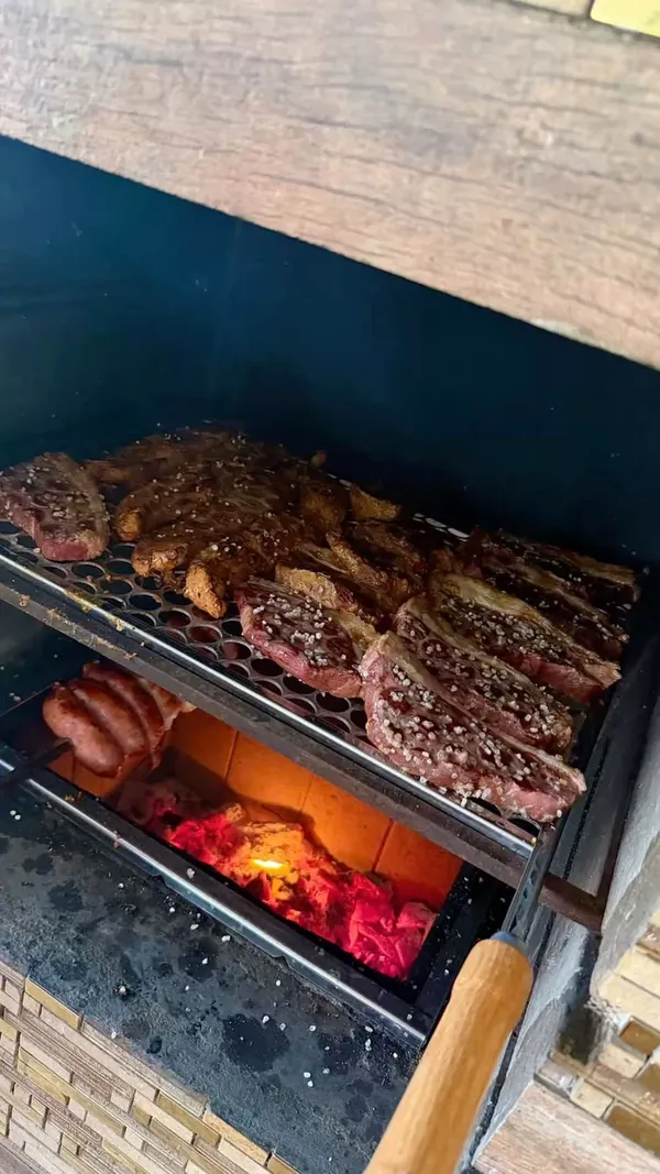 Serviço de Churrasqueiro a Domicílio - Eventos, Aniversários e Casamentos — foto 2
