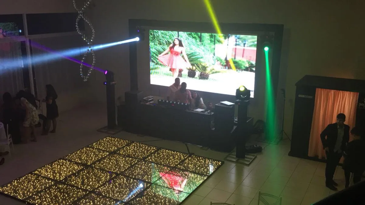 Trone Eventos - Dj / Som / Imuminacão / SJC — Música / DJ / Som em São José dos Campos