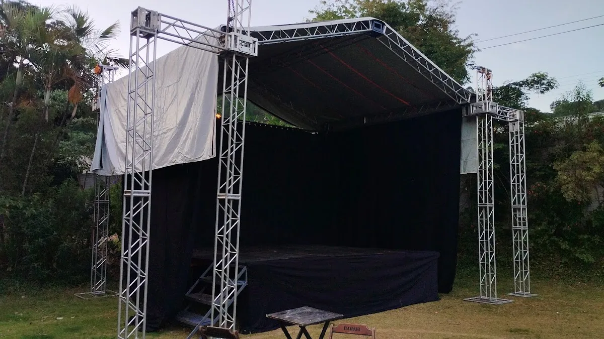 Pantera palco som e luz — Música / DJ / Som em Guaratinguetá