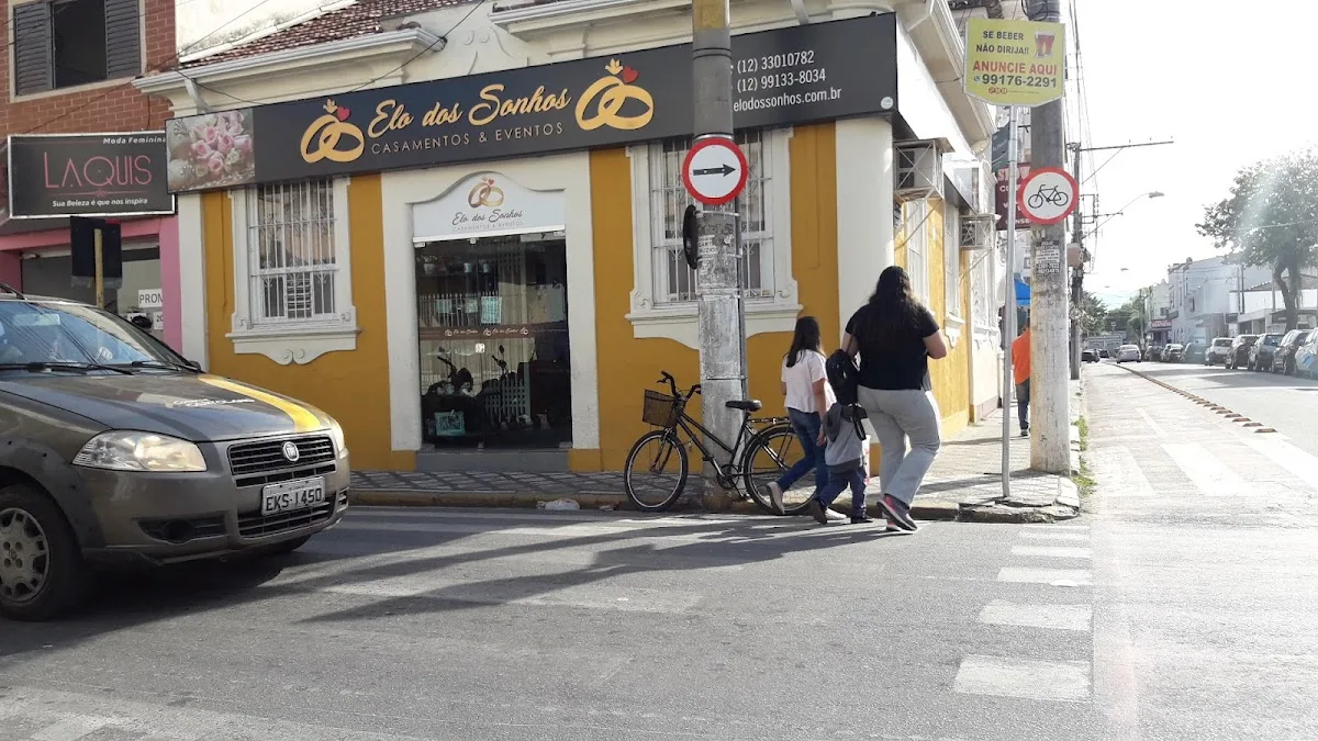 Cláudia Noivas — Outros em Lorena
