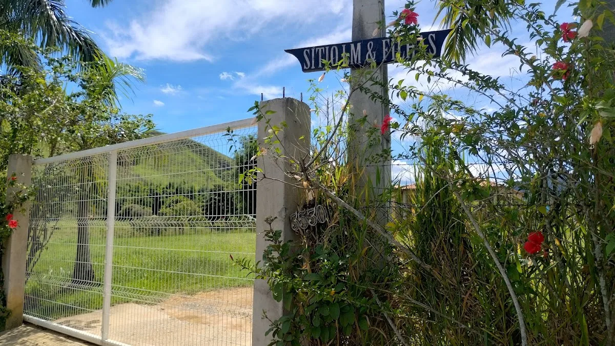 Sítio LM e Filhas — Sítio em Cruzeiro