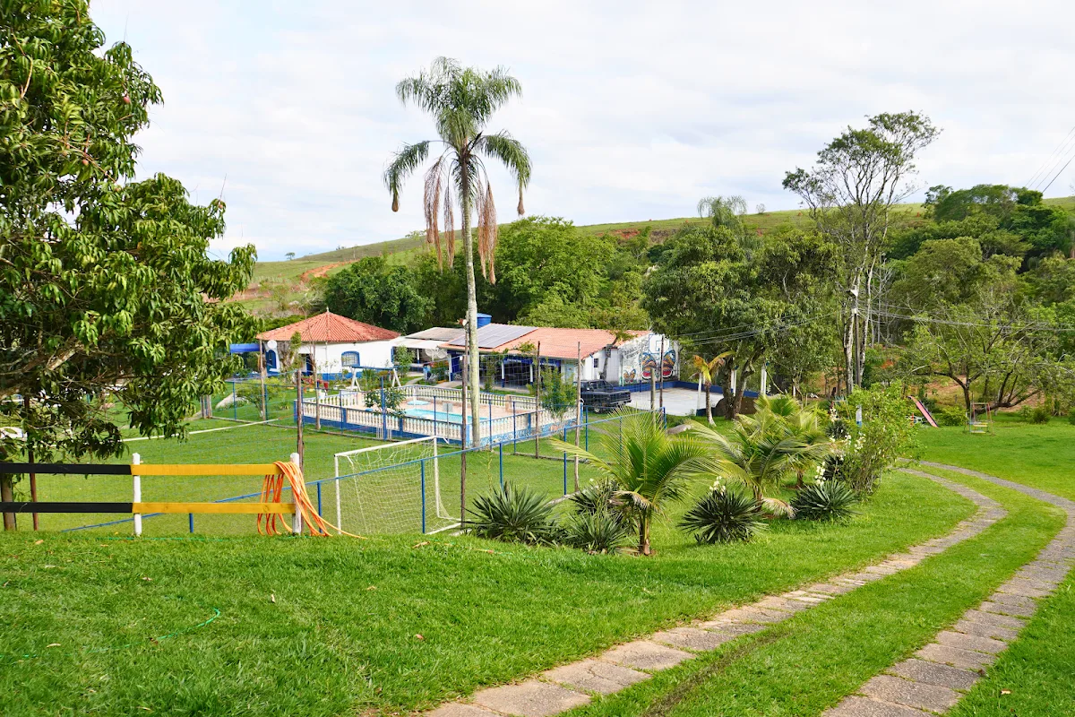 Sítio Nossa Terrinha — Sítio em Cruzeiro