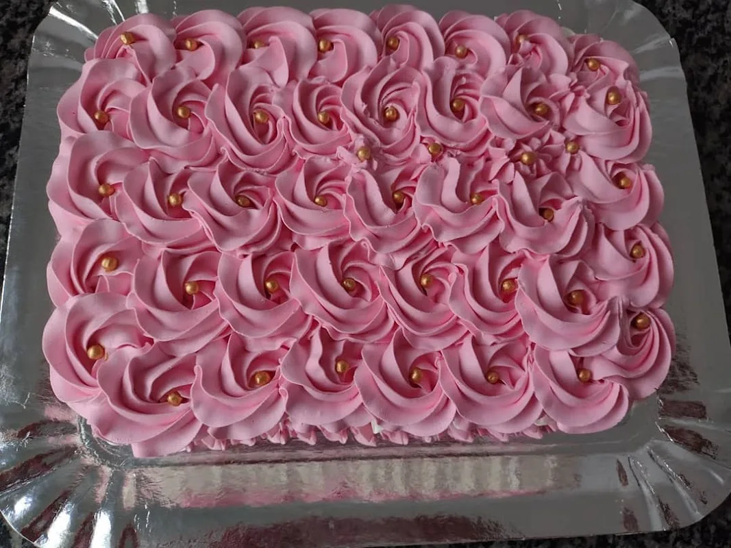 Ateliê Doces da Lua — Bolos e Doces em Cruzeiro