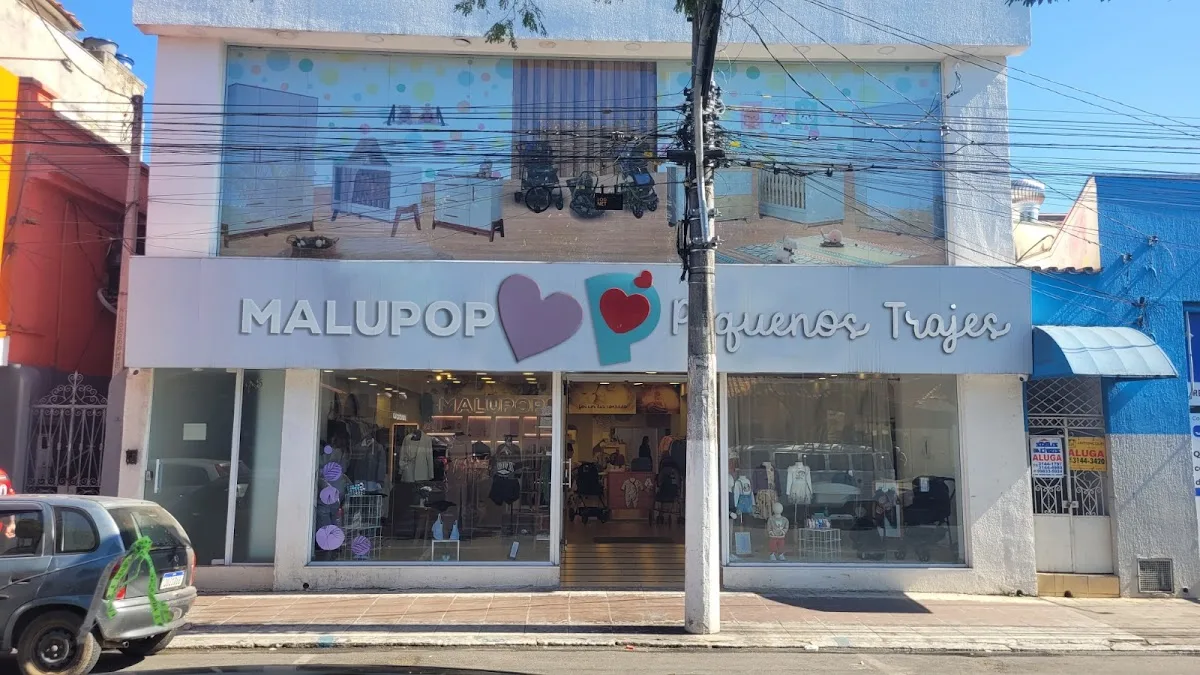 Loja de moda infantil e enxoval para bebês Pequenos Trajes — Outros em Cruzeiro