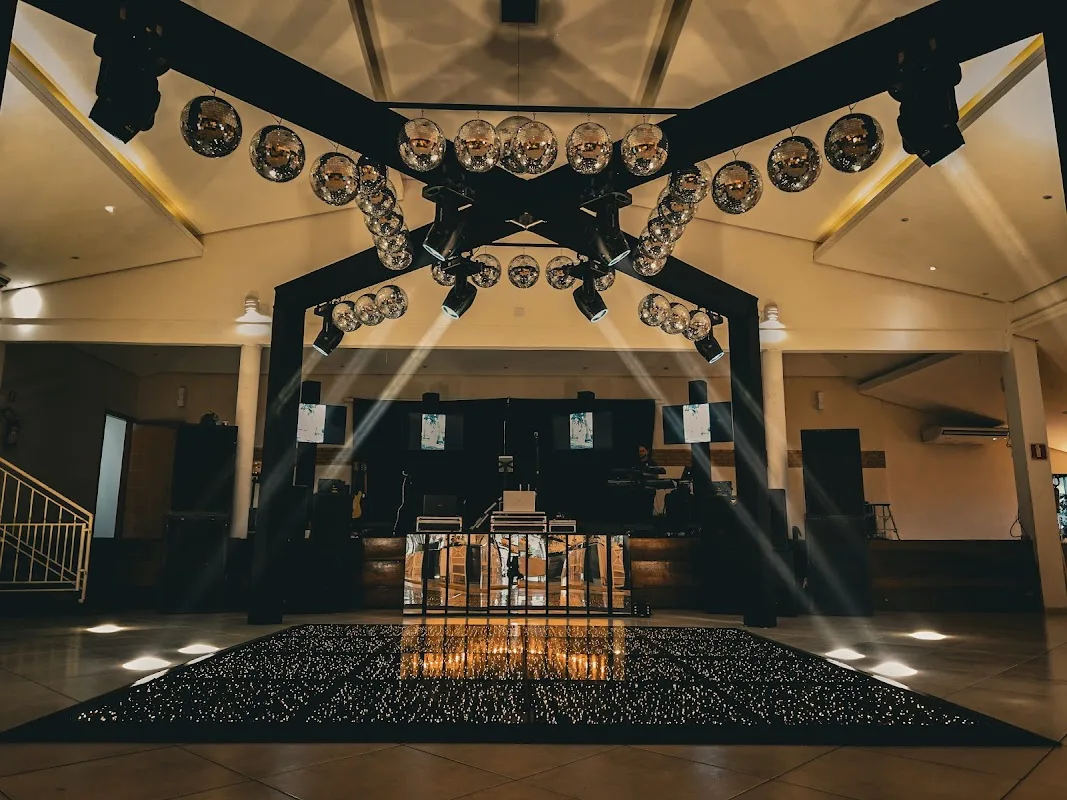 DJ Charles Santos - Especialista em Festa e Eventos — Música / DJ / Som em Cruzeiro