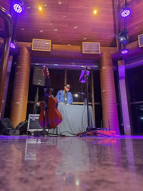 Güido Bueno - Produções Artísticas — Música / DJ / Som em Aparecida