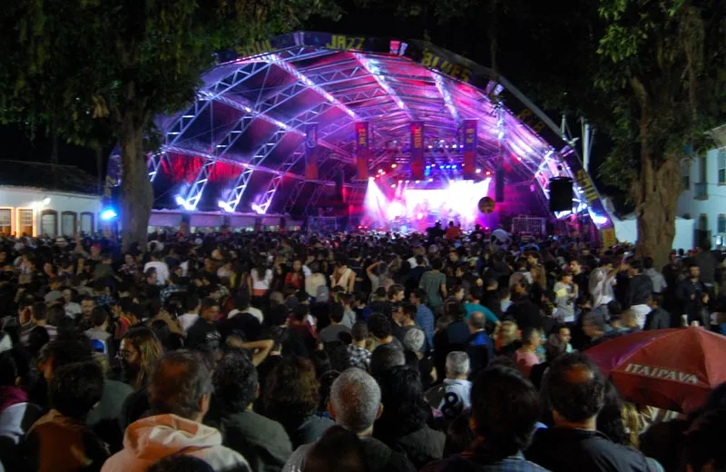 Only Entretenimentos LTDA — Música / DJ / Som em Tremembé