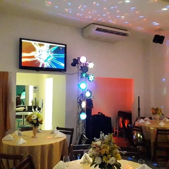 SAPINHO FESTAS E EVENTOS, DJ, ILUMINAÇÃO, CARRO DE SOM E LOCAÇÃO — Música / DJ / Som em Campos do Jordão