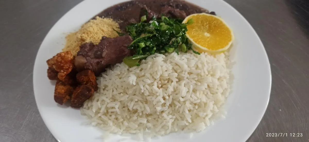 Tenorios Burguer Salgados e Doces — Salgados em Caraguatatuba