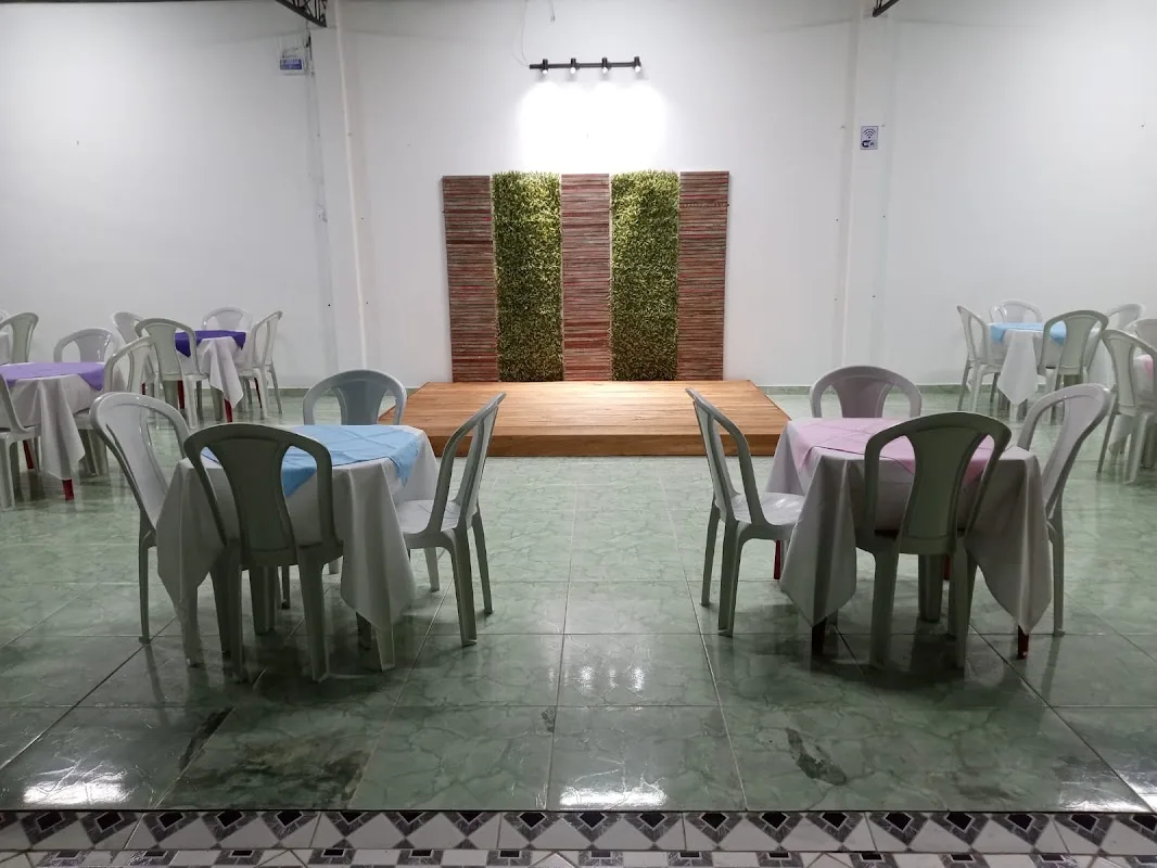 Family espaço alegria — Salão de Festas em Ubatuba