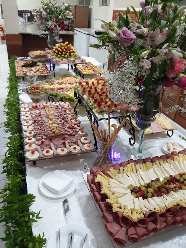 Delicias Das Marias — Salgados em São Sebastião