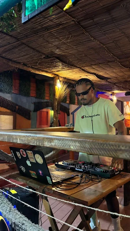 DJ YounggDuckk - Casamentos, Festas e Eventos — Música / DJ / Som em São Sebastião