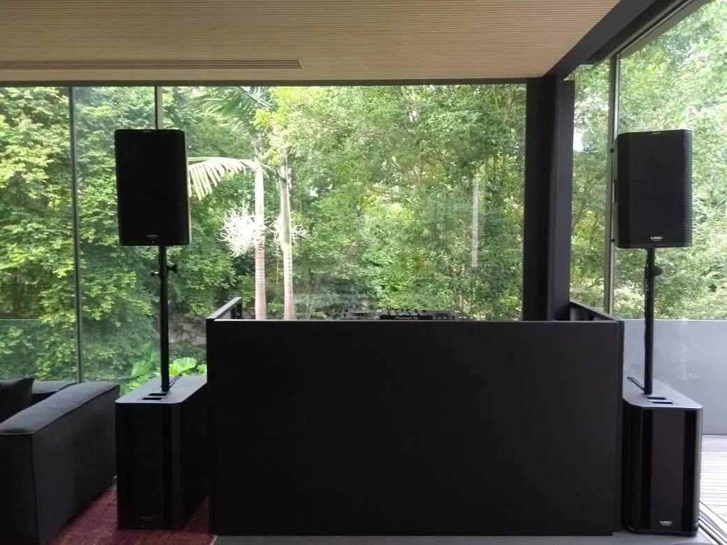 X-press DJ Eventos — Música / DJ / Som em São Sebastião