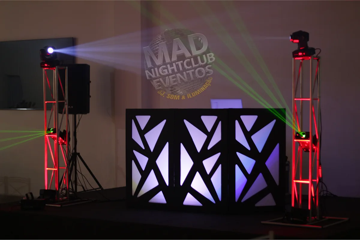 DJ - MAD NIGHTCLUB EVENTOS | DJ, Som e Iluminação – Litoral Norte SP — Música / DJ / Som em São Luiz do Paraitinga